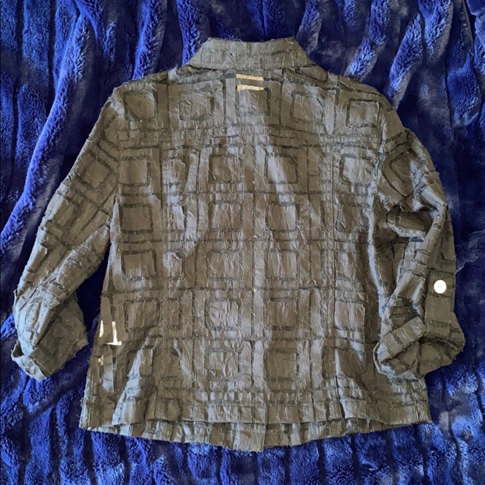 😍RUBY RD. PETITES. 5 BUTTON JACKET. SHEER DESIGN - Picture 7 of 10